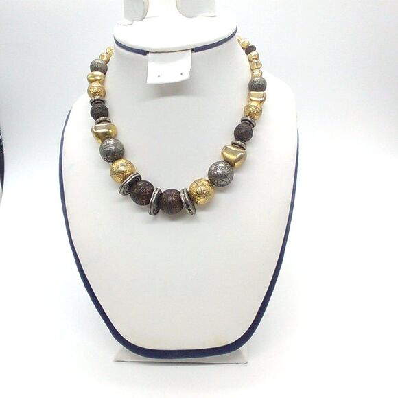 Vintage Liz Claiborne Graduated Beaded Necklace Gold Silver Bronze Tone Textured - Picture 8 of 9